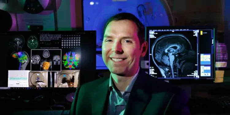 اسکن fMRI به تشخیص ضربه مغزی ورزشی کمک می کند
